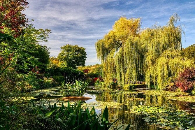 Private Giverny Monet’s House & Gardens Half-Day Tour from Paris