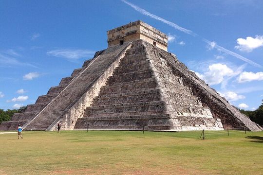 Chichen Itza Cenote Hubiku and Valladolid Private Tour with lunch
