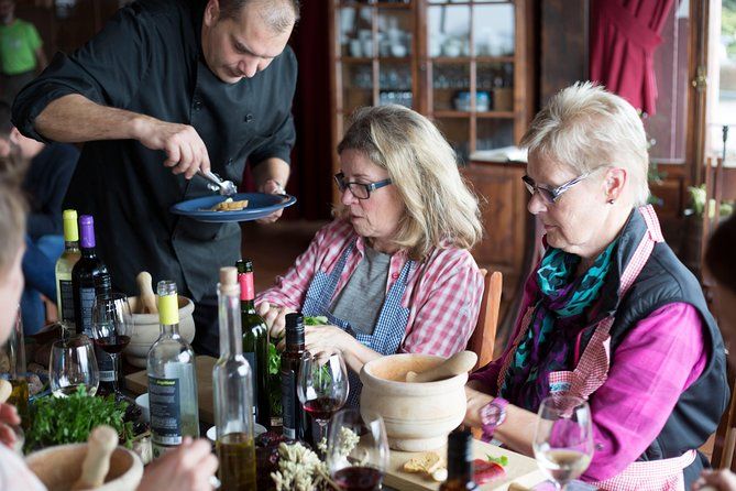 Bodegas Monje Winery Ticket w/Wine Tasting & Mojo Sauce Workshop