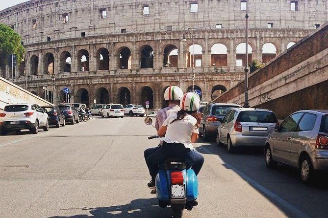 Rome by Vespa: Classic Rome Tour with Pick up & Drop Off