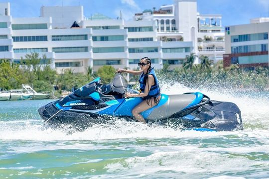 Waverunners Rentals in Cancun