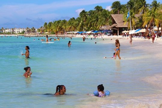 Isla Mujeres Catamaran Tour with Snorkeling at MUSA, Buffet Lunch & Open Bar