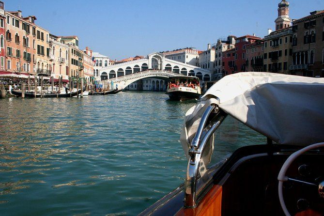 Venice from the Water: Grand Canal Private Boat Tour