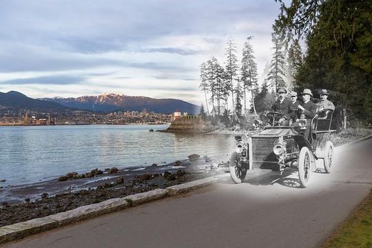 Walking Tour Along Stanley Park's Seawall