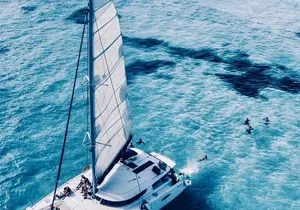 Isla Mujeres sailing tour in catamaran Open Bar& Lunch Included