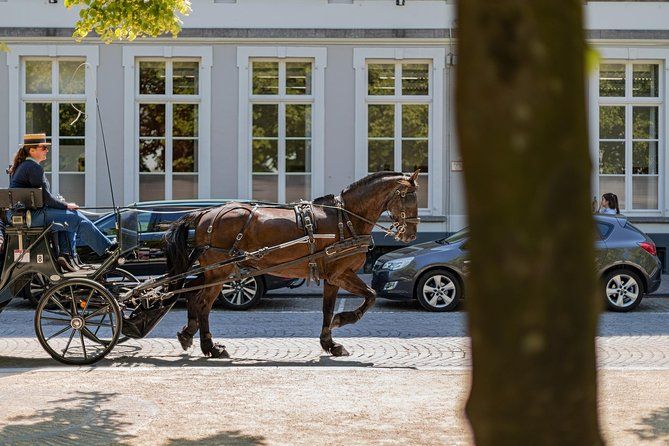 Bruges: romance, paintings and chocolate (private day-trip from Paris)