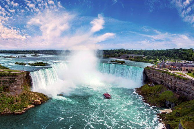 Niagara Falls with Maple & Wine from Toronto. Local Experience