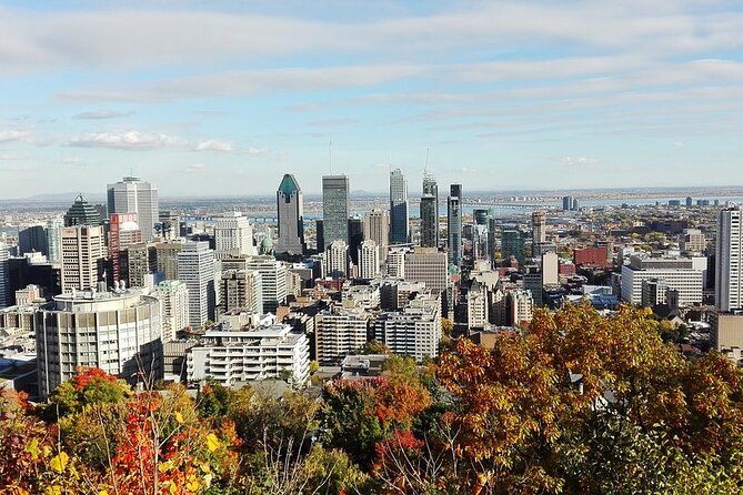 Private Full Day Tour to Montreal from Quebec with driver and licensed guide