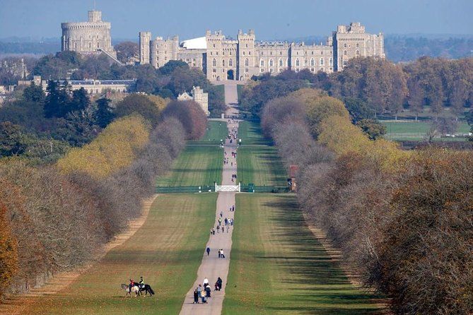 Windsor, Oxford and Stonehenge Private Tour with Tickets