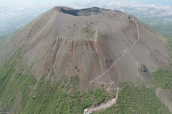 Naples DA Vesuvius Tour with Lunch