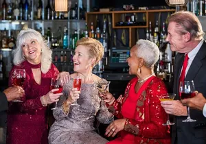 Vancouver City Tour With Grand Lunch and Wine