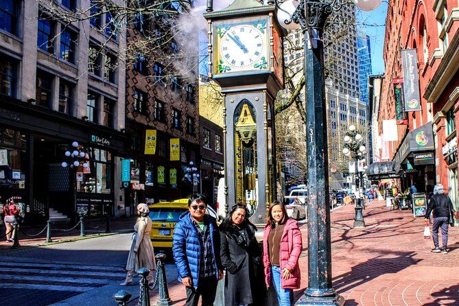 Vancouver Mini Tour With Whistler Transfer One way Private