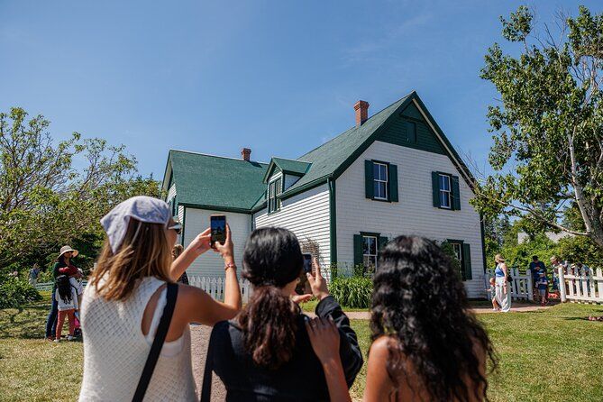 Prince Edward Island Premium Tour With Anne of Green Gables