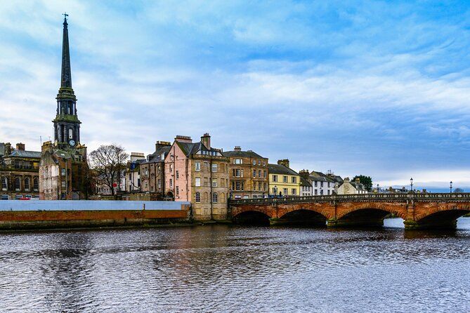 Escape Burns' Hame Toun: Outdoor Puzzle Game in Ayr