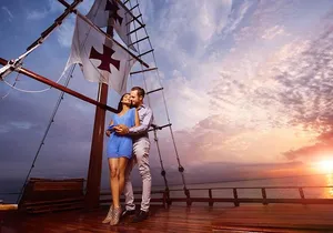 Romantic Experience Sunset Dinner Columbus in Cancun (2x1 price)