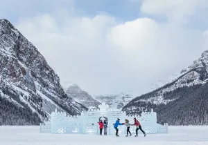 Banff, Lake Louise and Johnston Canyon - Winter Wonderland Tour