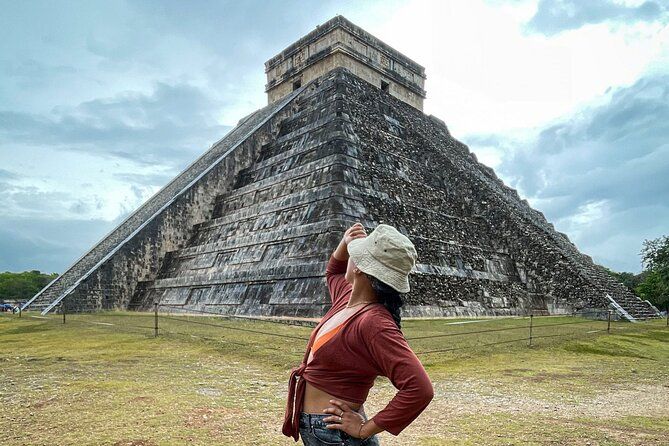 Chichen Itza,Cenote Chichikan & Valladolid from Playa del Carmen