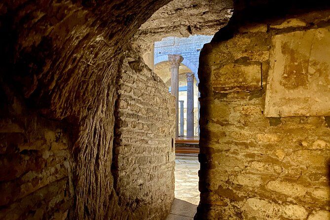 Small-Group Tour of Roman Catacombs & St. Clement's Undergrounds