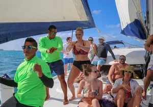Privilege Catamaran Experience – Isla Mujeres & Open Bar