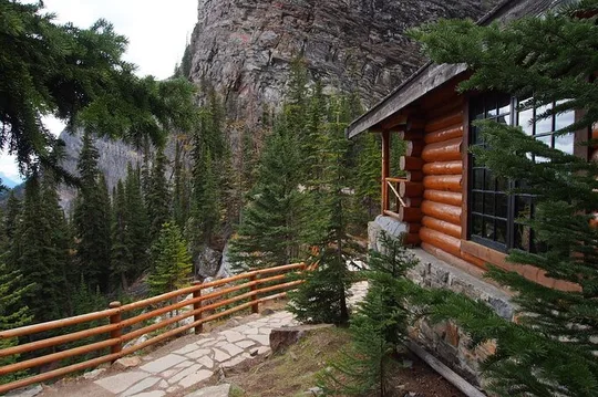 Lake Agnes Tea House Trail Self-Guided Audio Nature Tour