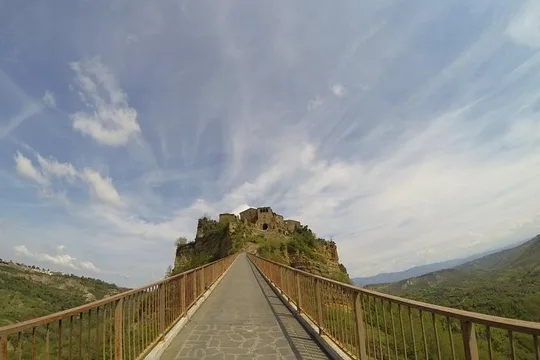 Bagnoregio, Orvieto & Montepulciano Private Wine Tour from Rome