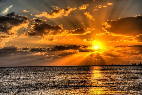 Six Fins Key West Private Sunset Cruise – Luxury Charter Boat
