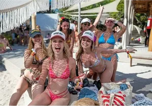 Luxury Catamaran to Isla Mujeres + Premium Open Bar