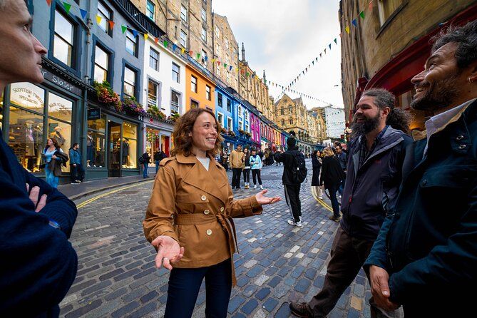 Edinburgh Full Day Tour with Edinburgh Castle (Small Group)
