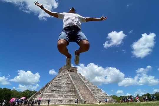 Small group tour to Chichen Itza early access + Cenote + Coba