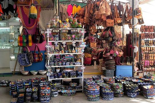 Cancun City Tour + El Meco Ruins Round Transportation