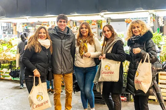 Private market tour and cooking class near Villa d'Este