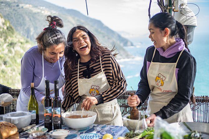 Cinque Terre: Gnocchi & Pesto Class with Seaview in Riomaggiore