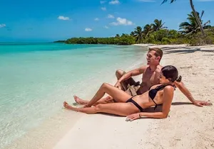 Full-Day Isla Contoy Sailing Nature Experience in Mujeres