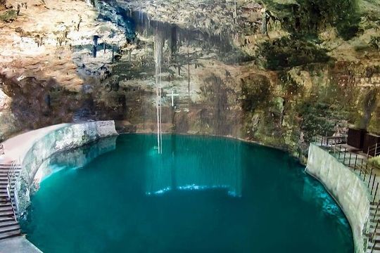 Chichen Itza Ruins, Cenote Ikkil & Hubiku, Valladolid and Buffet