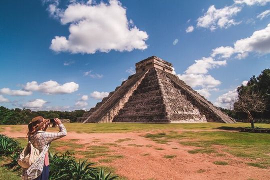 Chichen itza, Saamal cenote and Valladolid in one day