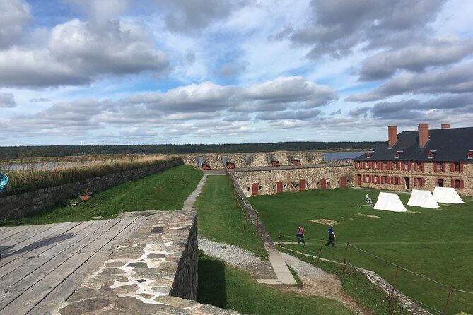 Black Wood Tours: Fortress of Louisbourg Tour