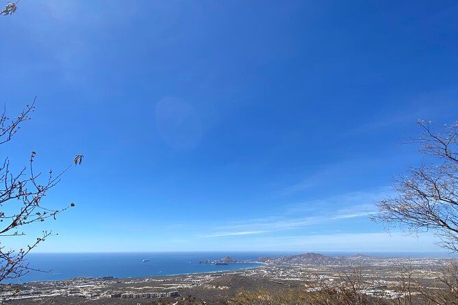 PRIVATE Fun Hiking Tour with Awesome Views