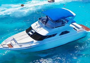 Deluxe Yacht 48FT with FlyBrige Rental in Cancun
