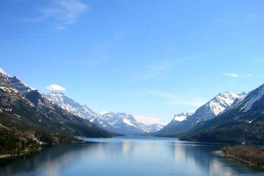 Waterton Lakes National Park Scenic Day Tour from Calgary