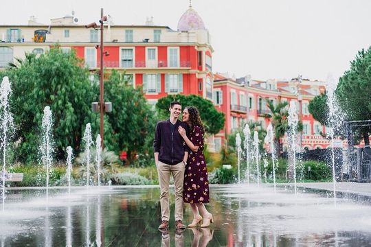 Private Vacation Photography Session with Local Photographer in Nice