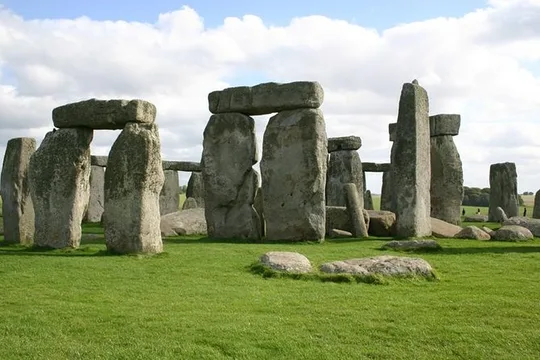 Salisbury - Stonehenge - Bath from London or Port Southampton