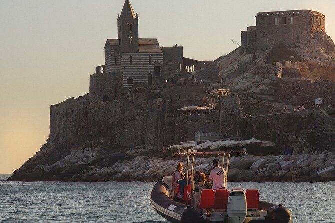 From La Spezia: The Sunset Cinque Terre Boat Tour with Aperitivo