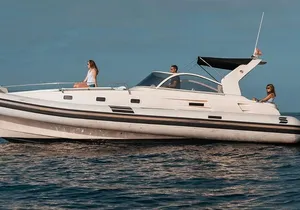 Private Glamorous Speedboat in Tenerife with Snacks & Drinks