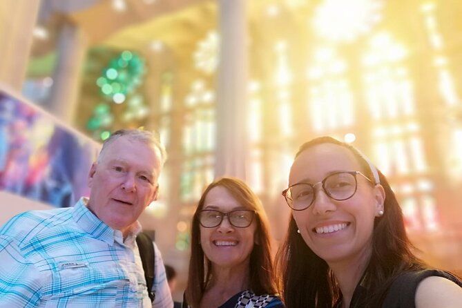 Sagrada Familia Tour with Guide – Private & Small-Group