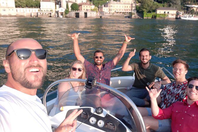 Lake Como : 2h Small-Group Boat Tour with Prosecco & Villas