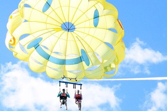 Parasailing - Adventure from Cancun