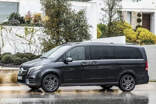 Private Transfer Granada Train Station to Granada by Luxury van