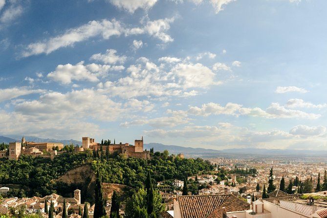 Walk Granada's Skyline Tour
