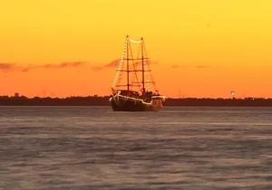 Romantic Sunset Dinner Cruising Experience
