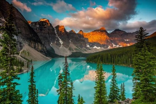 Moraine Lake & Louise - Morning or Sunset Tour from Banff/Canmore
